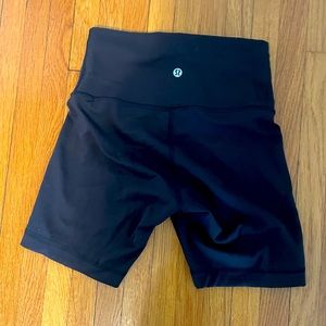 Lululemon Align High Rise Shorts 6” size 4